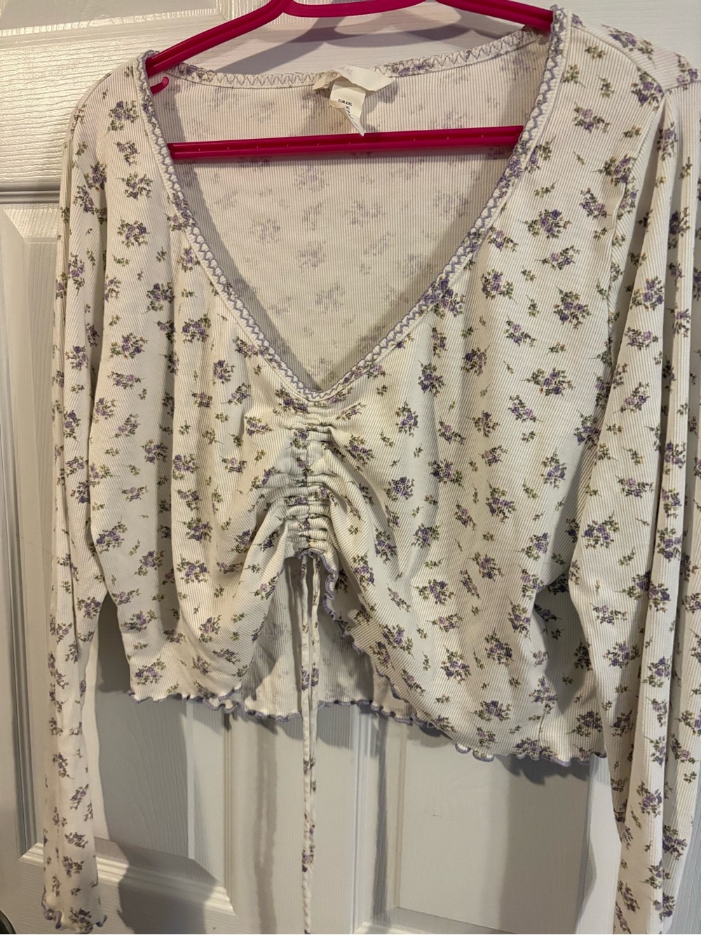 H&M Cream Long-Sleeve Cropped Top with Lavender Floral Print